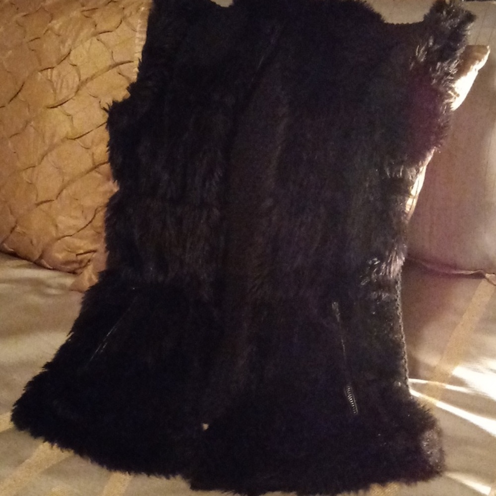 Reversible faux fur zip vest small